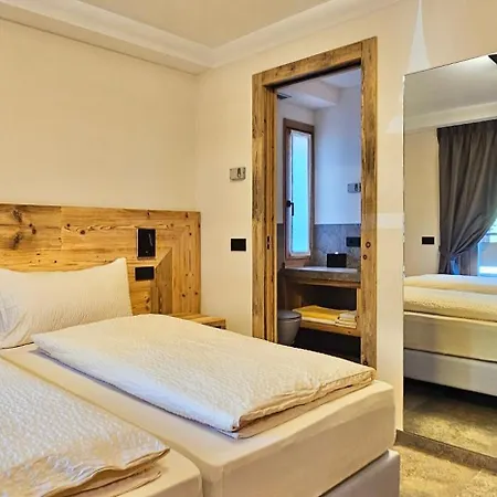 Albergo Alpenrose Livigno Exterior foto