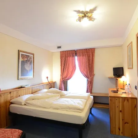Albergo Alpenrose Livigno Exterior foto